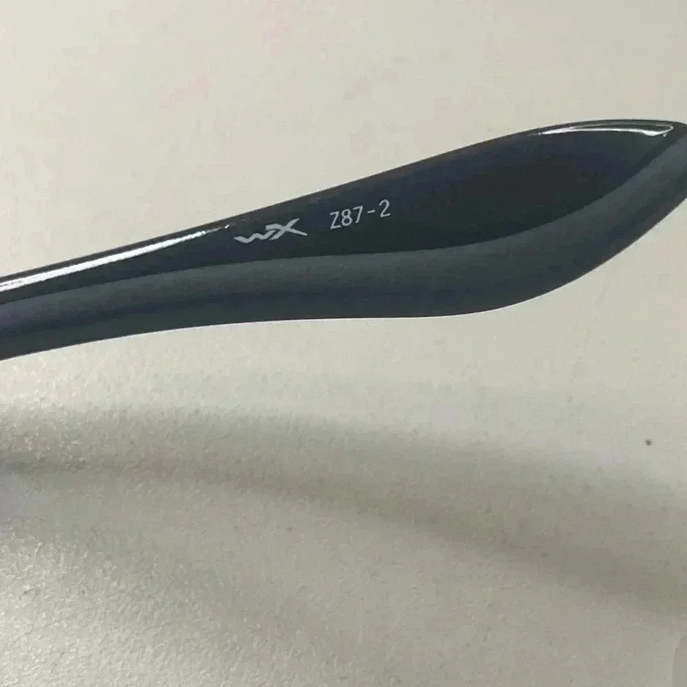 WILEY X  sunglass made in Italy, for bicker, motorcyclist anyone, with dry eyes